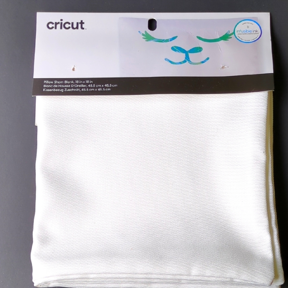 Cricut White Pillow Cover Blank NWT